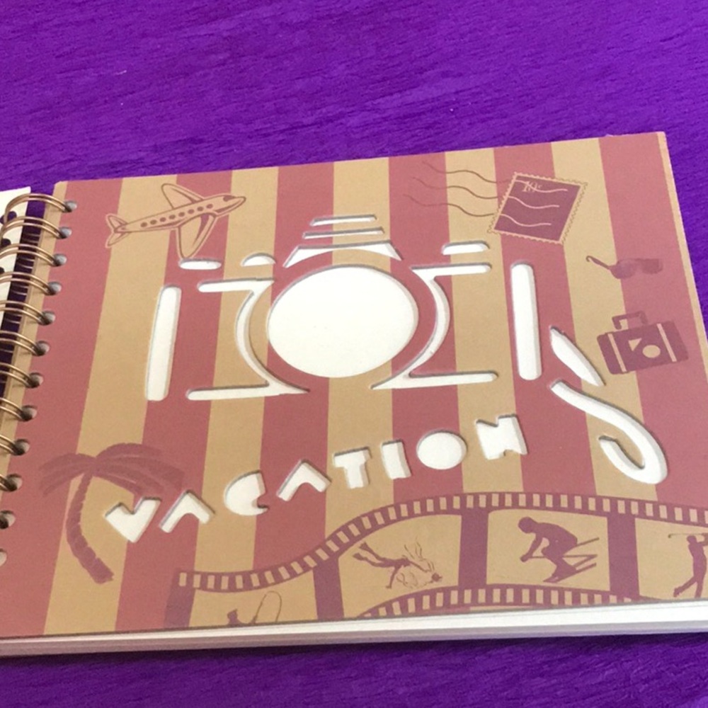 Memory Making Scrapbook - Picture 2 of 4